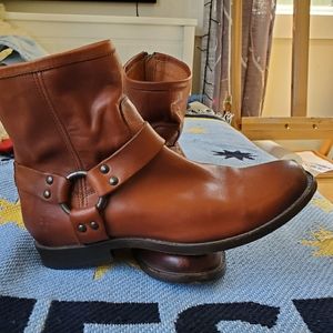 Frye  Engineer Ankle Boots
